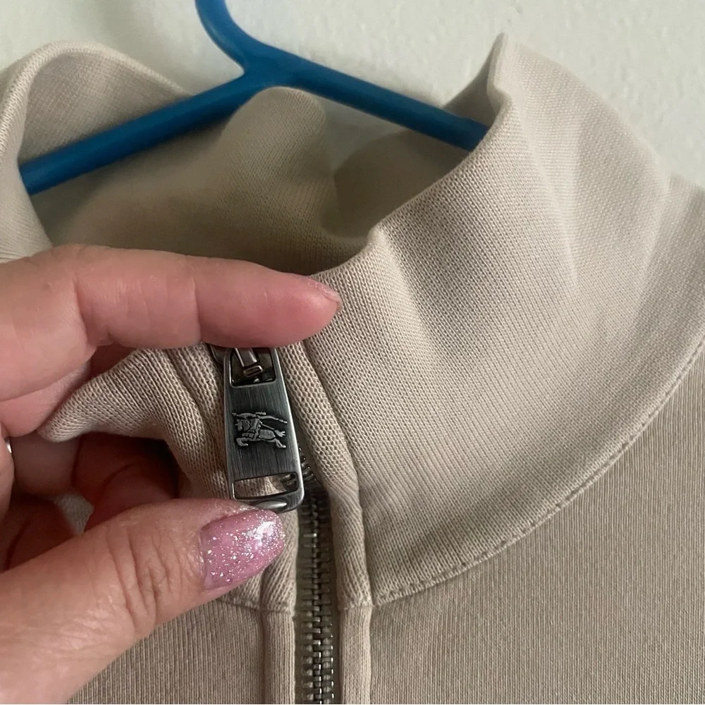 Burberry Men's Tan long sleeve Sweater size medium